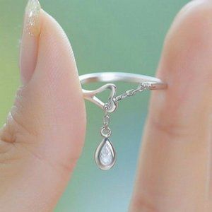 Tear Drop Heart ❤️  925 Silver Ring sz 7